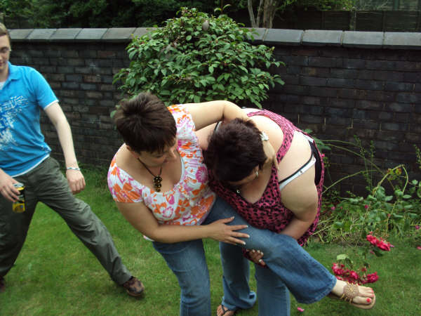 CAT FIGHTT!!!!